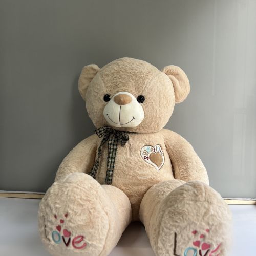 Медведь с сердцем LOVE 65 см